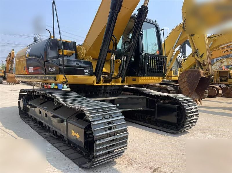2024 Caterpillar 330D crawler excavator, side profile view 2024 Caterpillar 330D crawler excavator, side profile view