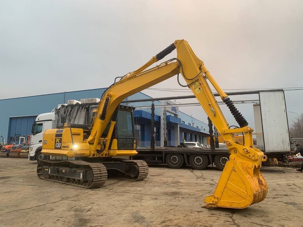 2022 Komatsu PC130 crawler excavator, side view 2022 Komatsu PC130 crawler excavator, side view
