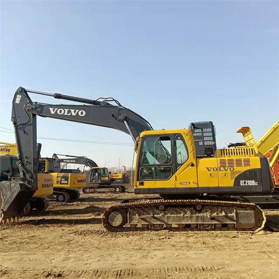 2023 Volvo EC210BLC crawler excavator, side view 2023 Volvo EC210BLC crawler excavator, side view