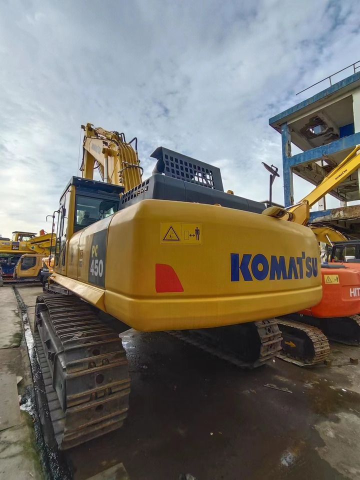 2019 Komatsu PC450-8 crawler excavator, rear three-quarter view 2019 Komatsu PC450-8 crawler excavator, rear three-quarter view