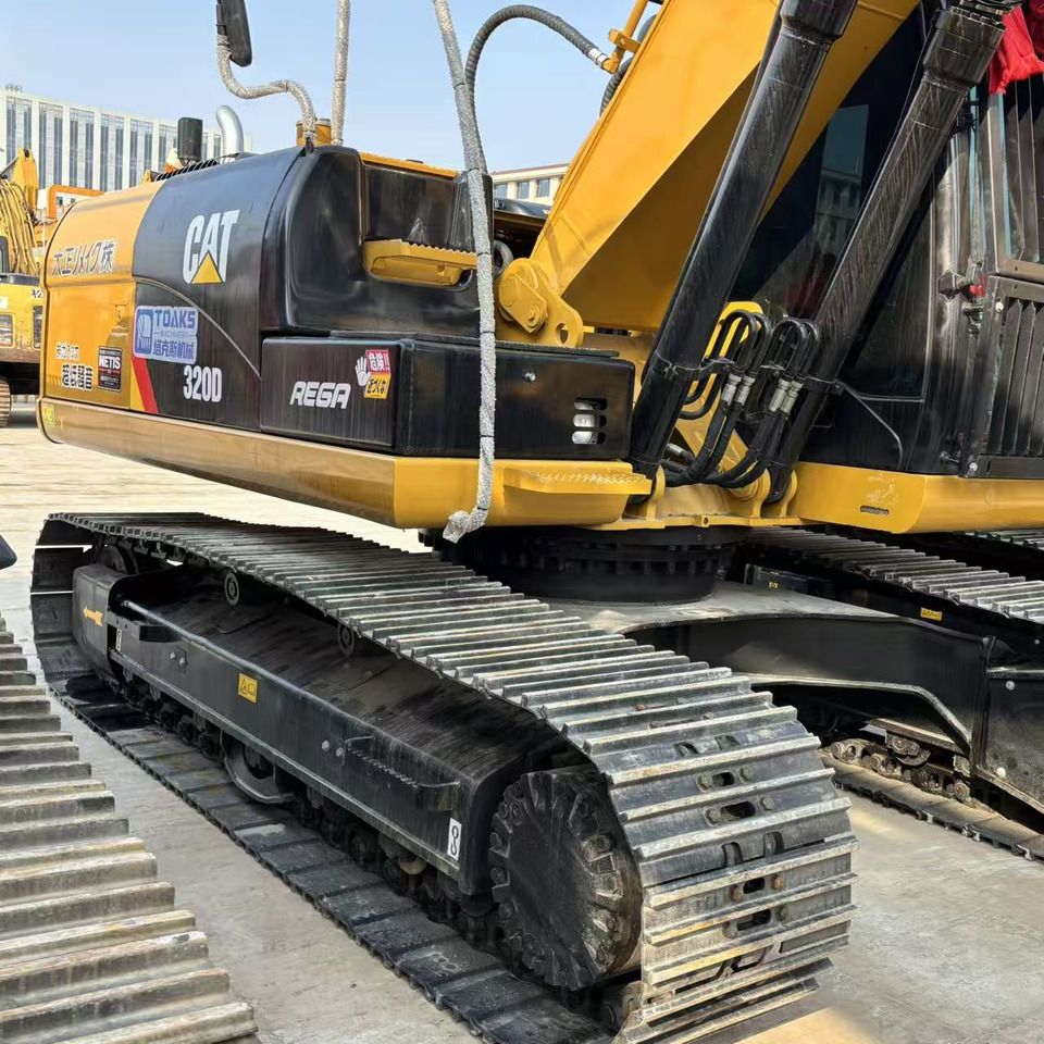 2023 Caterpillar 320D pelle sur chenilles vue de côté