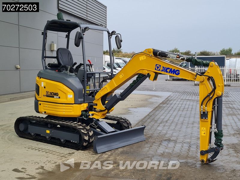 2023 XCMG XE27E mini excavator, side view 2023 XCMG XE27E mini excavator, side view