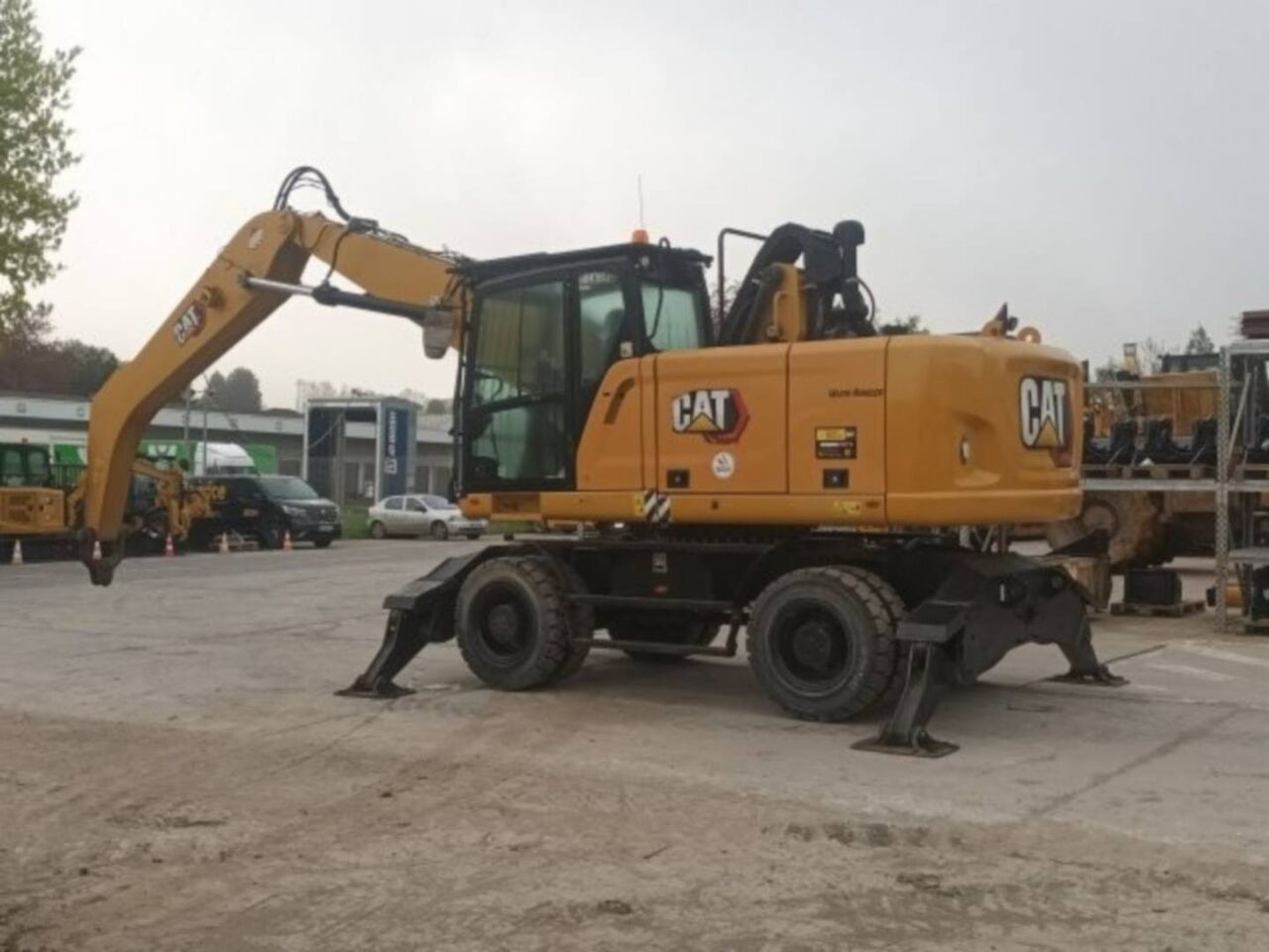 2020 Caterpillar MH3022-1 wheel excavator side view