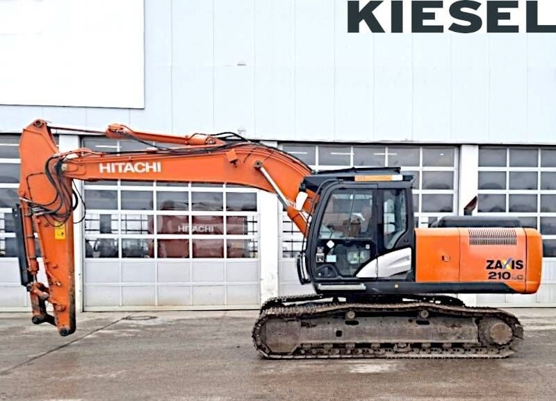 2016 Hitachi Zaxis 210 LC-5 crawler excavator side view 2016 Hitachi Zaxis 210 LC-5 crawler excavator side view