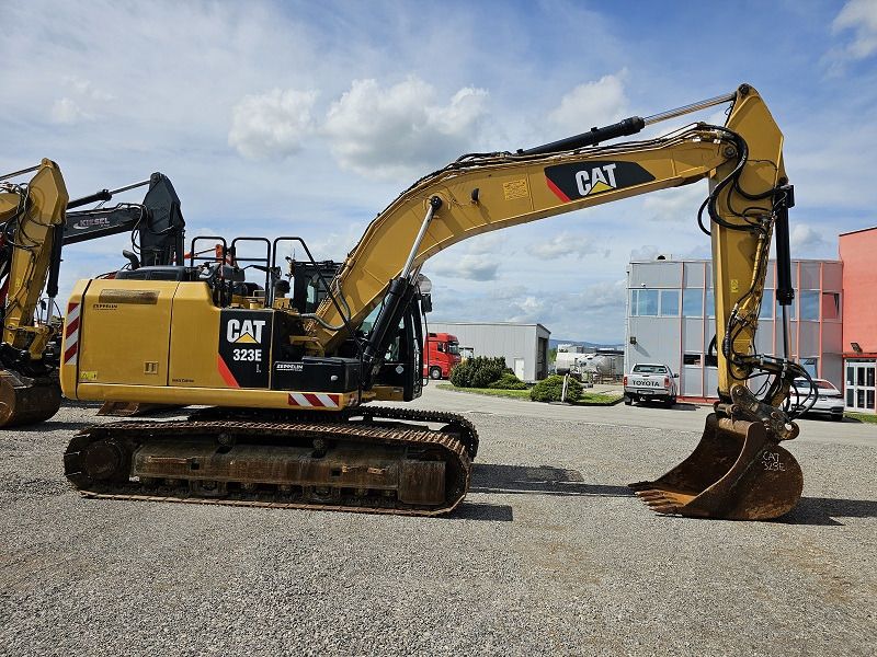 2015 Caterpillar 323E crawler excavator, side view