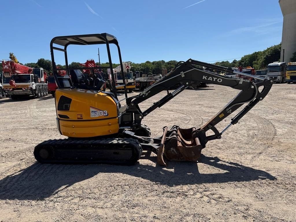2021 Kato HD33V5 mini excavator, side view 2021 Kato HD33V5 mini excavator, side view