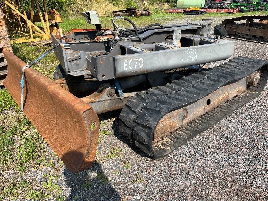 2002 Volvo EC70 mini excavator upper carriage and tracks 2002 Volvo EC70 mini excavator upper carriage and tracks