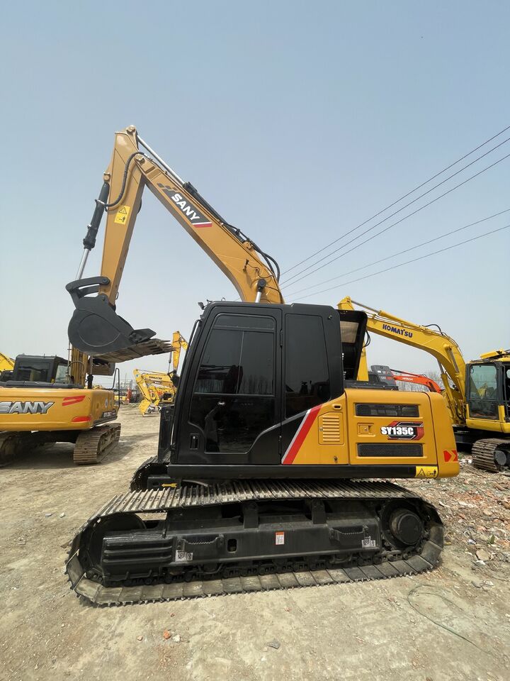 2024 Sany SY135C crawler excavator side view 2024 Sany SY135C crawler excavator side view