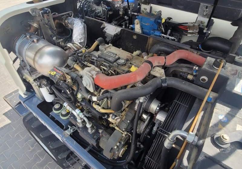 2017 Schaeff TW95 wheel excavator engine compartment view 2017 Schaeff TW95 wheel excavator engine compartment view
