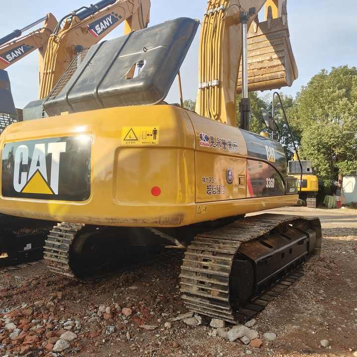 2020 Caterpillar 336D crawler excavator rear view 2020 Caterpillar 336D crawler excavator rear view