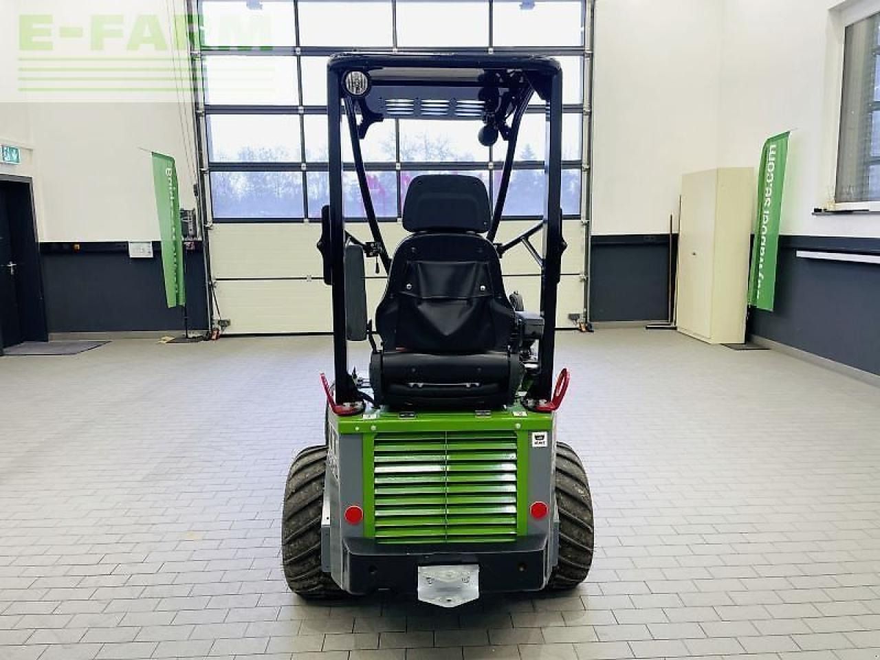 2023 Giant G1200 Mini Bagger