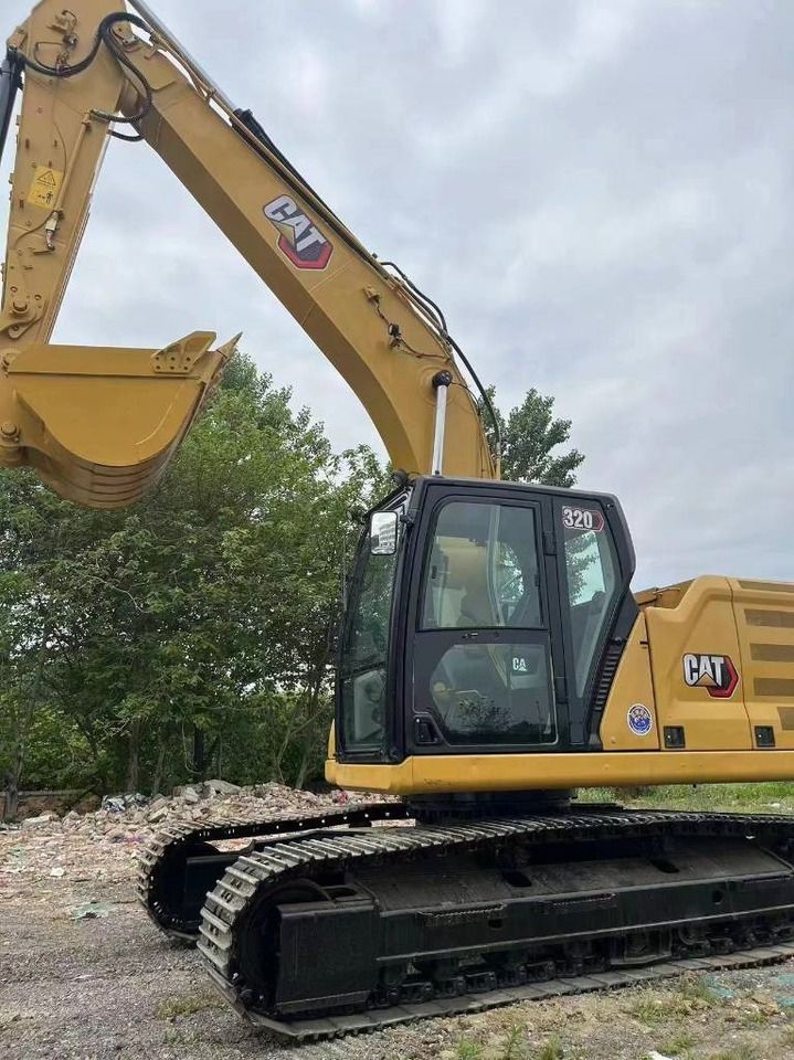 2024 Caterpillar 320GC crawler excavator side view 2024 Caterpillar 320GC crawler excavator side view