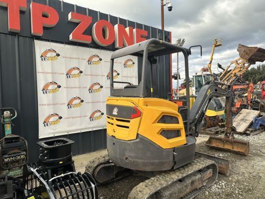 2017 Volvo ECR25D mini excavator, rear three-quarter view 2017 Volvo ECR25D mini excavator, rear three-quarter view
