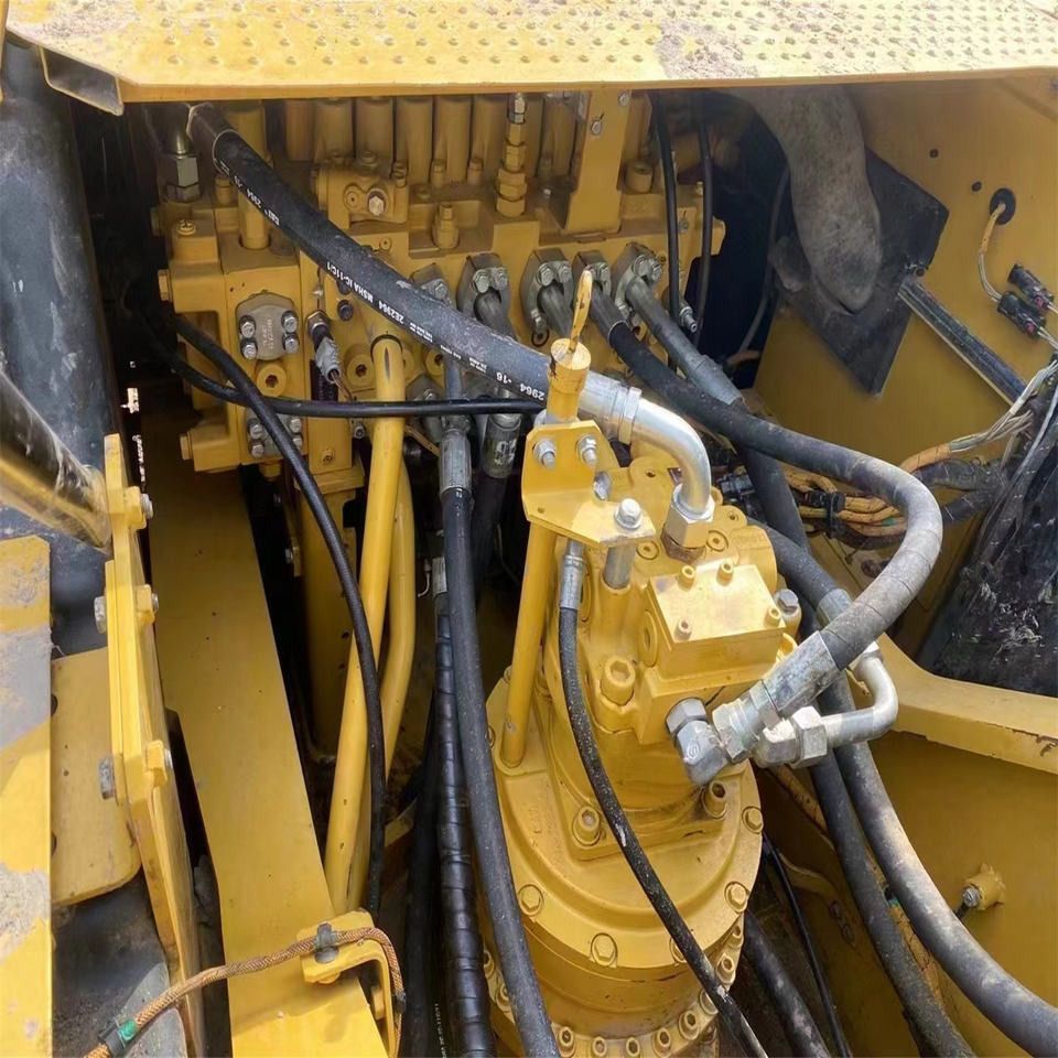 2022 Caterpillar 330C crawler excavator hydraulic pump compartment view