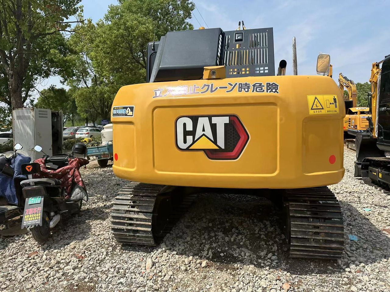 2020 Caterpillar 312D crawler excavator, rear view 2020 Caterpillar 312D crawler excavator, rear view
