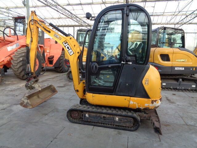 2014 JCB 8018 mini excavator, side view