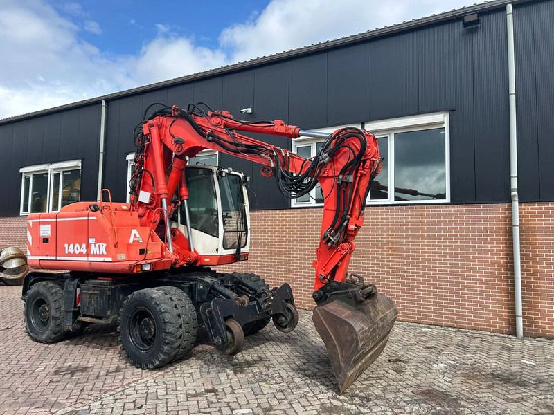 2004 Atlas 1404 MK wheel excavator side view