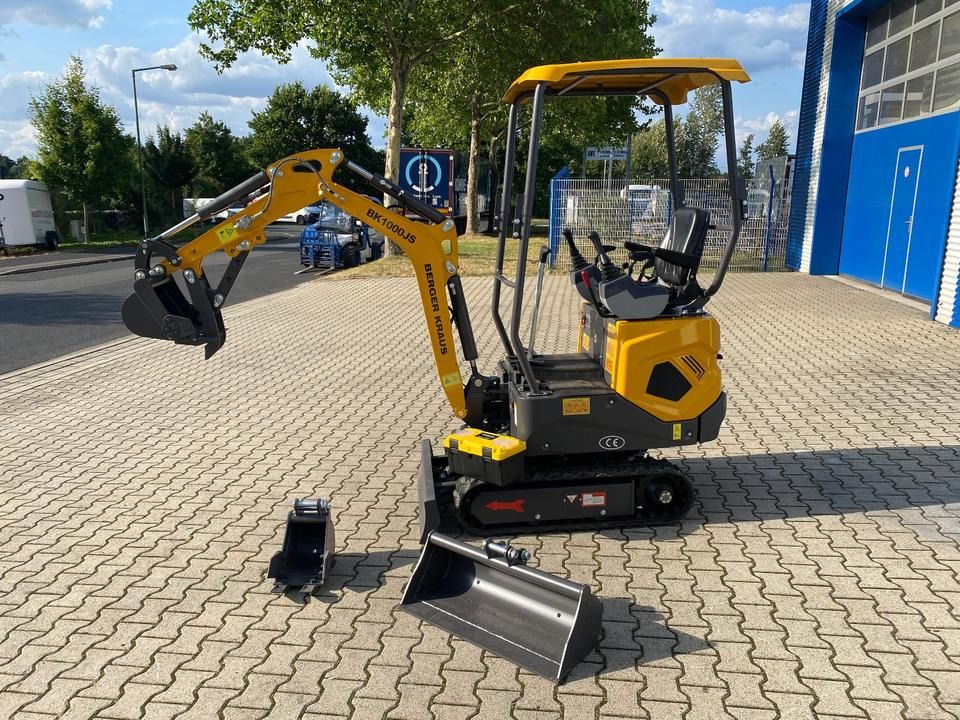 2026 Berger Kraus BK1000JS mini excavator side view 2026 Berger Kraus BK1000JS mini excavator side view