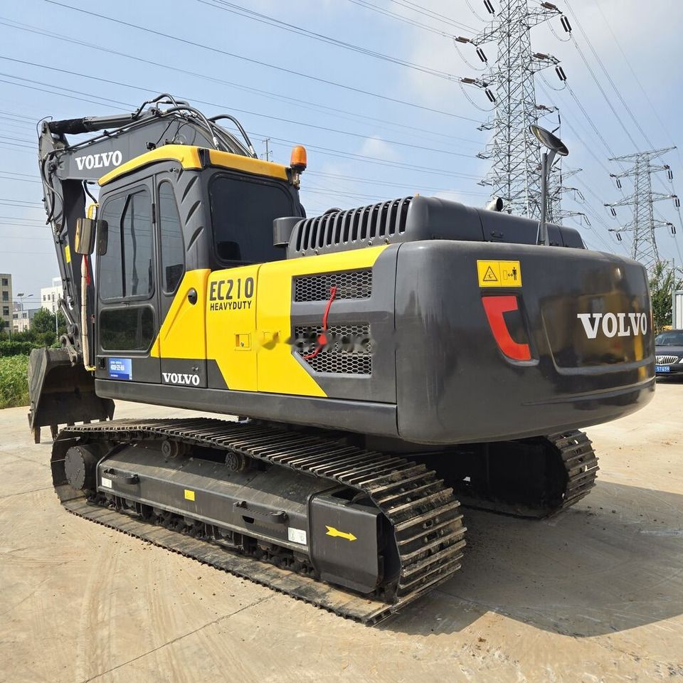 2022 Volvo EC210D crawler excavator, rear three-quarter view 2022 Volvo EC210D crawler excavator, rear three-quarter view