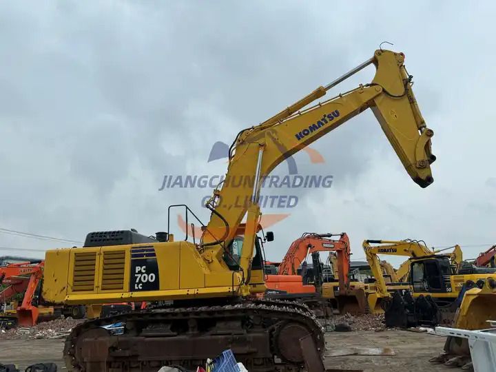 2020 Komatsu PC700LC excavator side view 2020 Komatsu PC700LC excavator side view