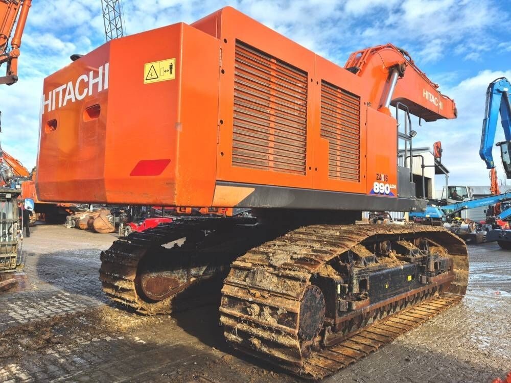 2018 Hitachi ZX890 LCH-6 crawler excavator rear three-quarter view