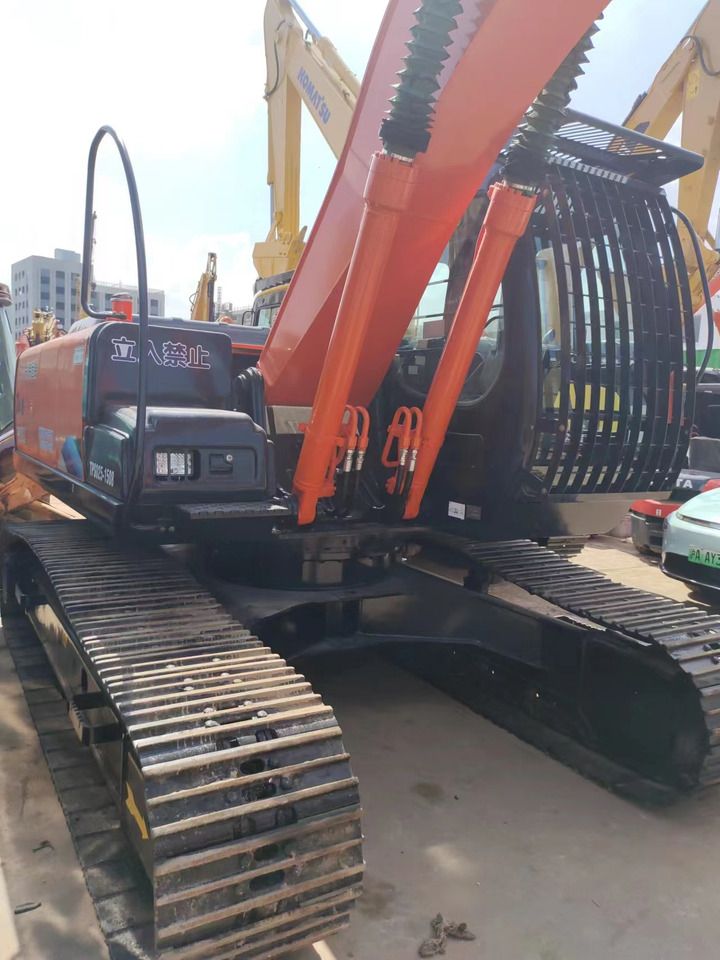 2021 Hitachi ZX200 crawler excavator, rear three-quarter view 2021 Hitachi ZX200 crawler excavator, rear three-quarter view