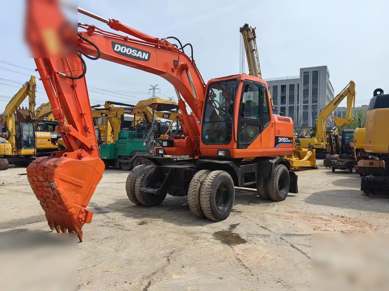 2016 Doosan DH150W-7 wheel excavator, front three-quarter view
