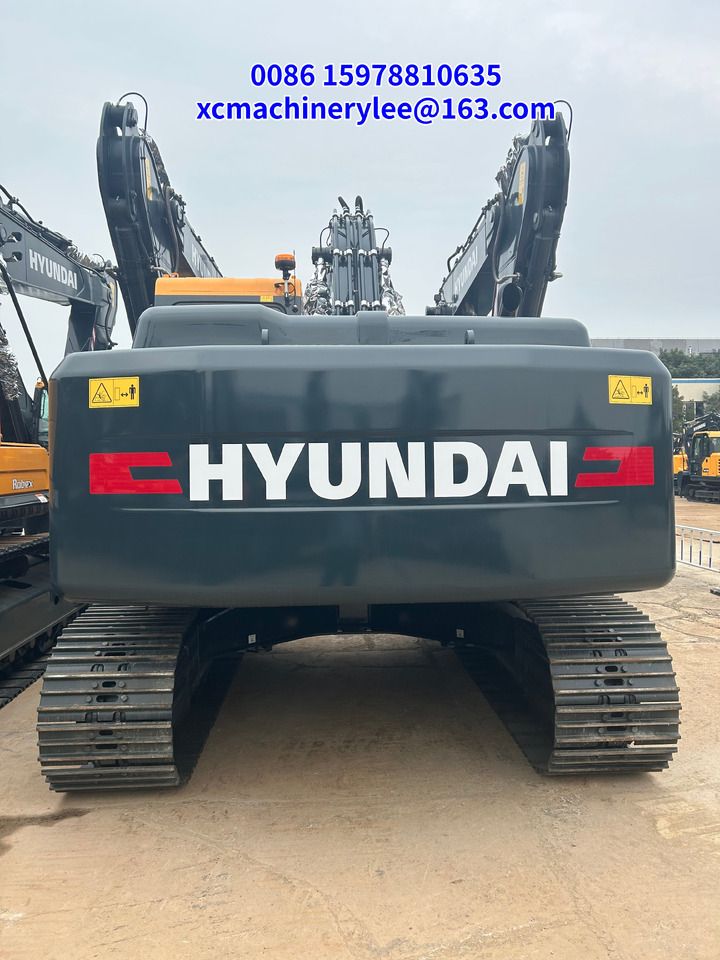 2025 Hyundai HX220HD crawler excavator rear view 2025 Hyundai HX220HD crawler excavator rear view