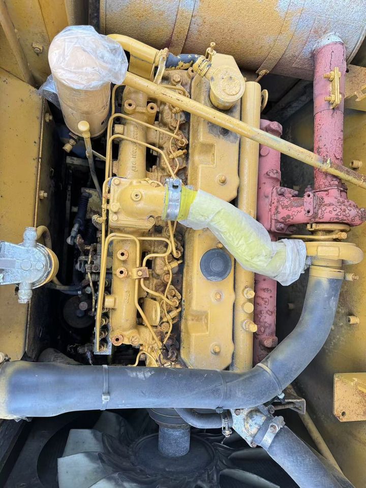 2018 Caterpillar 320C crawler excavator engine compartment view 2018 Caterpillar 320C crawler excavator engine compartment view