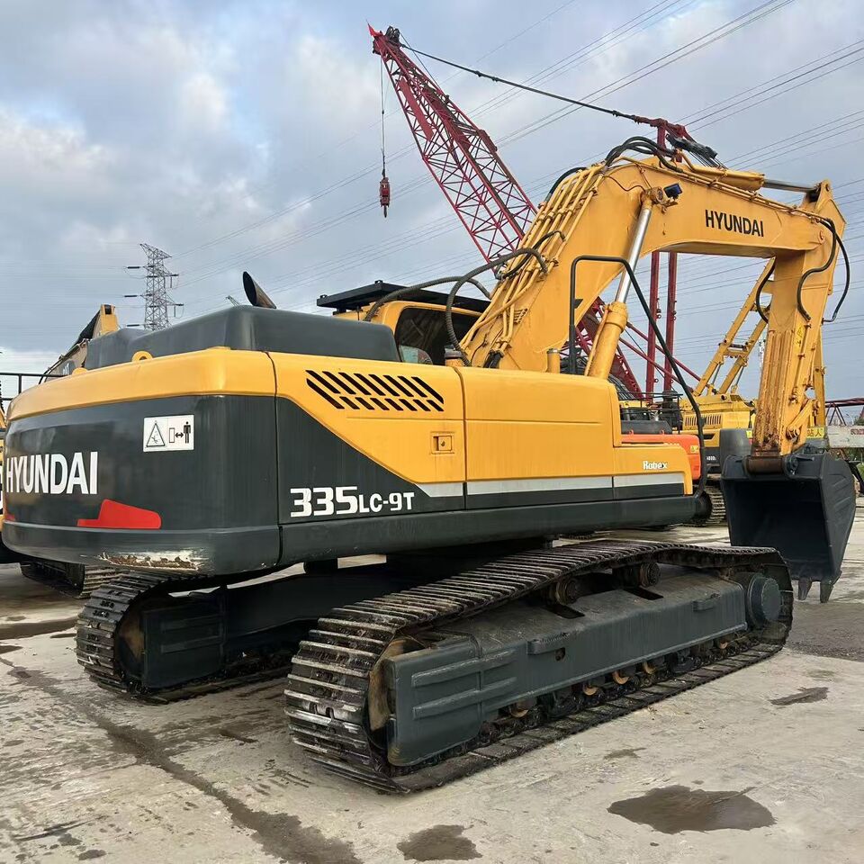 2020 Hyundai R335LC-9T crawler excavator, rear three-quarter view