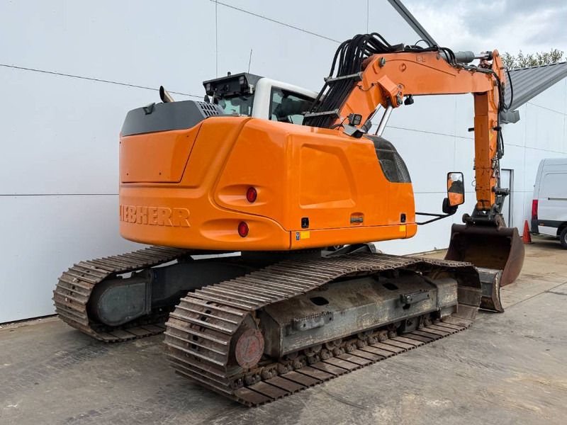 2017 Liebherr R920 Compact crawler excavator, rear three-quarter view