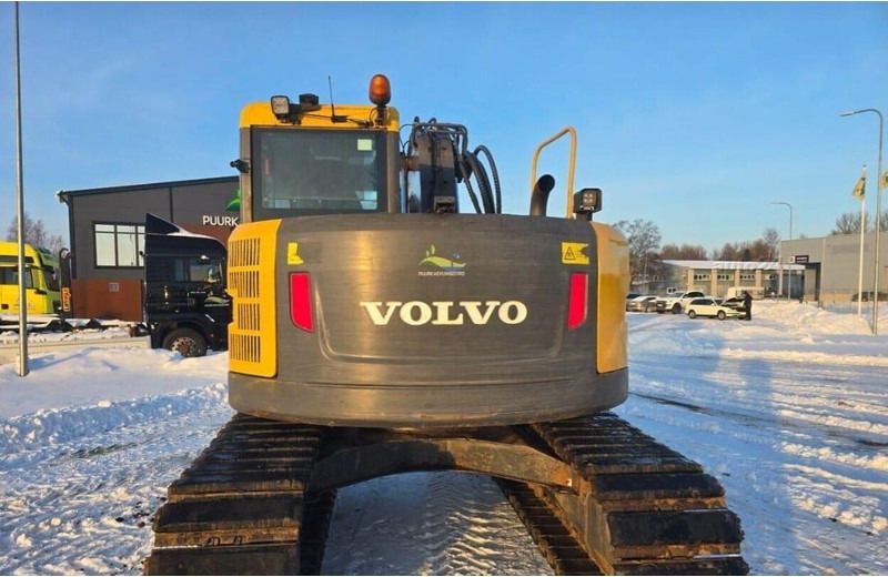 2018 Volvo ECR145CL crawler excavator rear view 2018 Volvo ECR145CL crawler excavator rear view