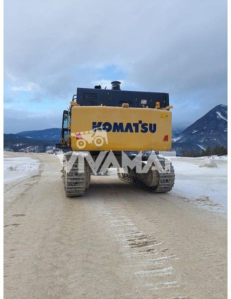 2017 Komatsu PC700LC-11 crawler excavator, rear view