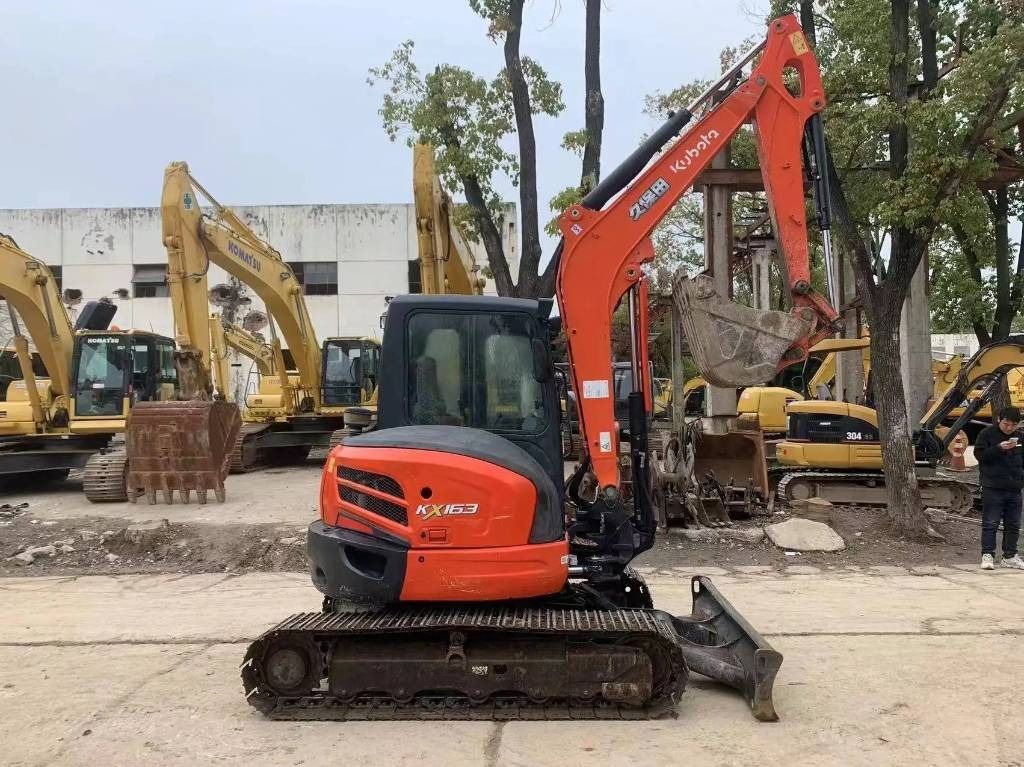 2024 Kubota KX163-5 mini excavator, side profile view 2024 Kubota KX163-5 mini excavator, side profile view