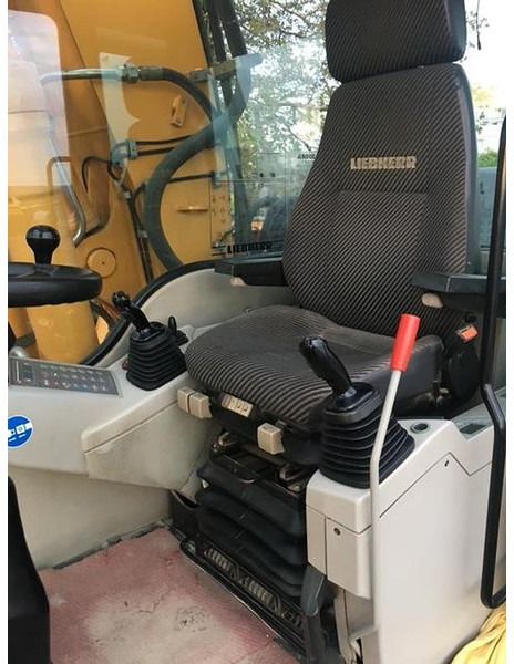 2009 Liebherr A900 wheel excavator cab interior 2009 Liebherr A900 wheel excavator cab interior