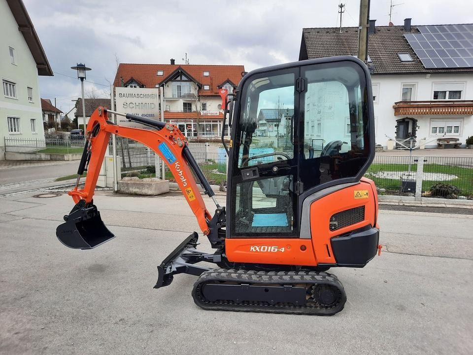 2015 Kubota KX016-4 mini excavator, side view 2015 Kubota KX016-4 mini excavator, side view