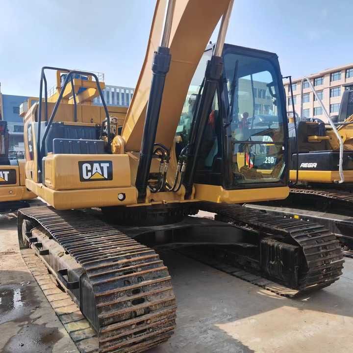 2019 Caterpillar 320GC Gąsienicowa koparka