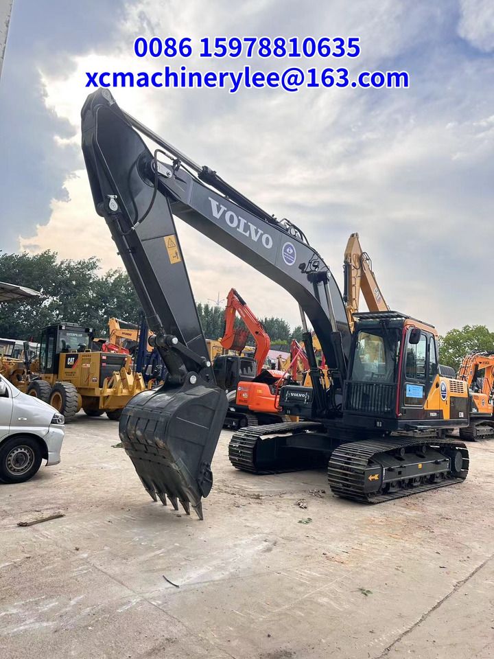 2023 Volvo EC210 crawler excavator, front three-quarter view 2023 Volvo EC210 crawler excavator, front three-quarter view