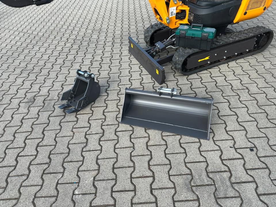 Berger Kraus BK1350JSR mini excavator with attachments