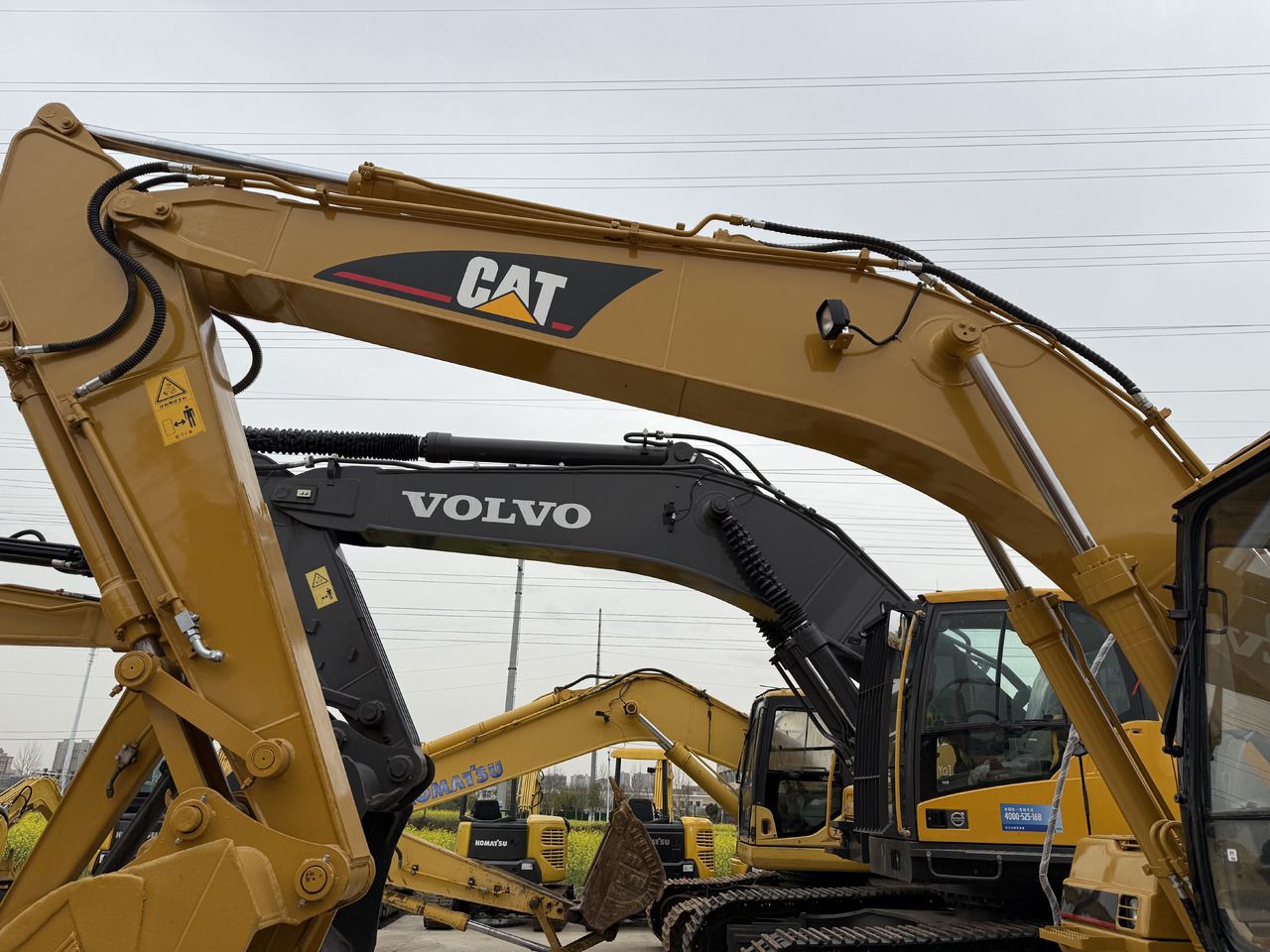 2022 Caterpillar 320B crawler excavator boom and cab view