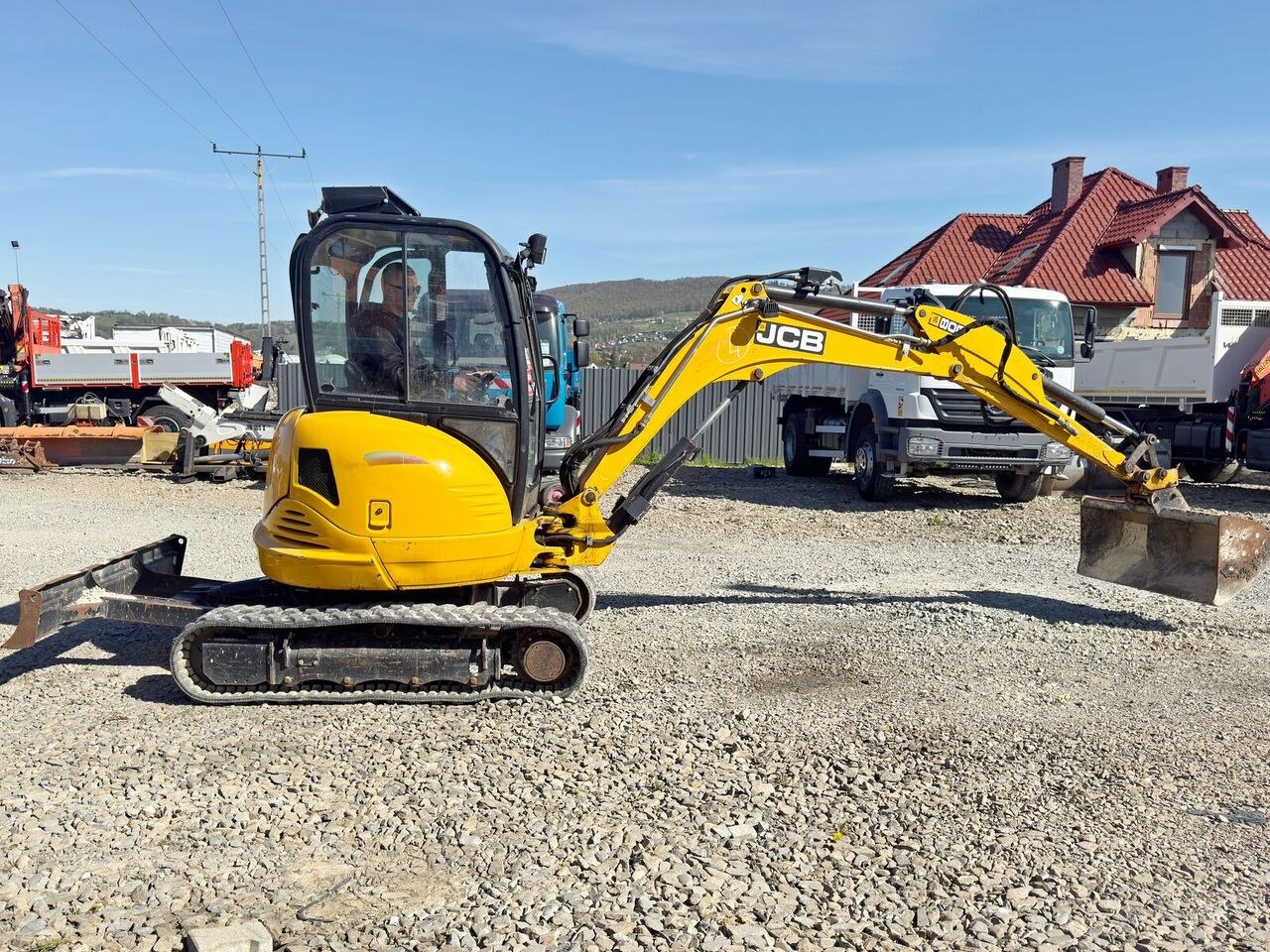 2018 JCB 8035ZT crawler excavator, side view
