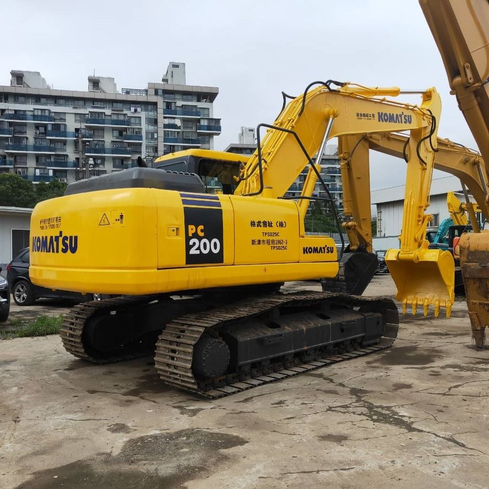 2021 Komatsu PC200-7 crawler excavator, rear three-quarter view