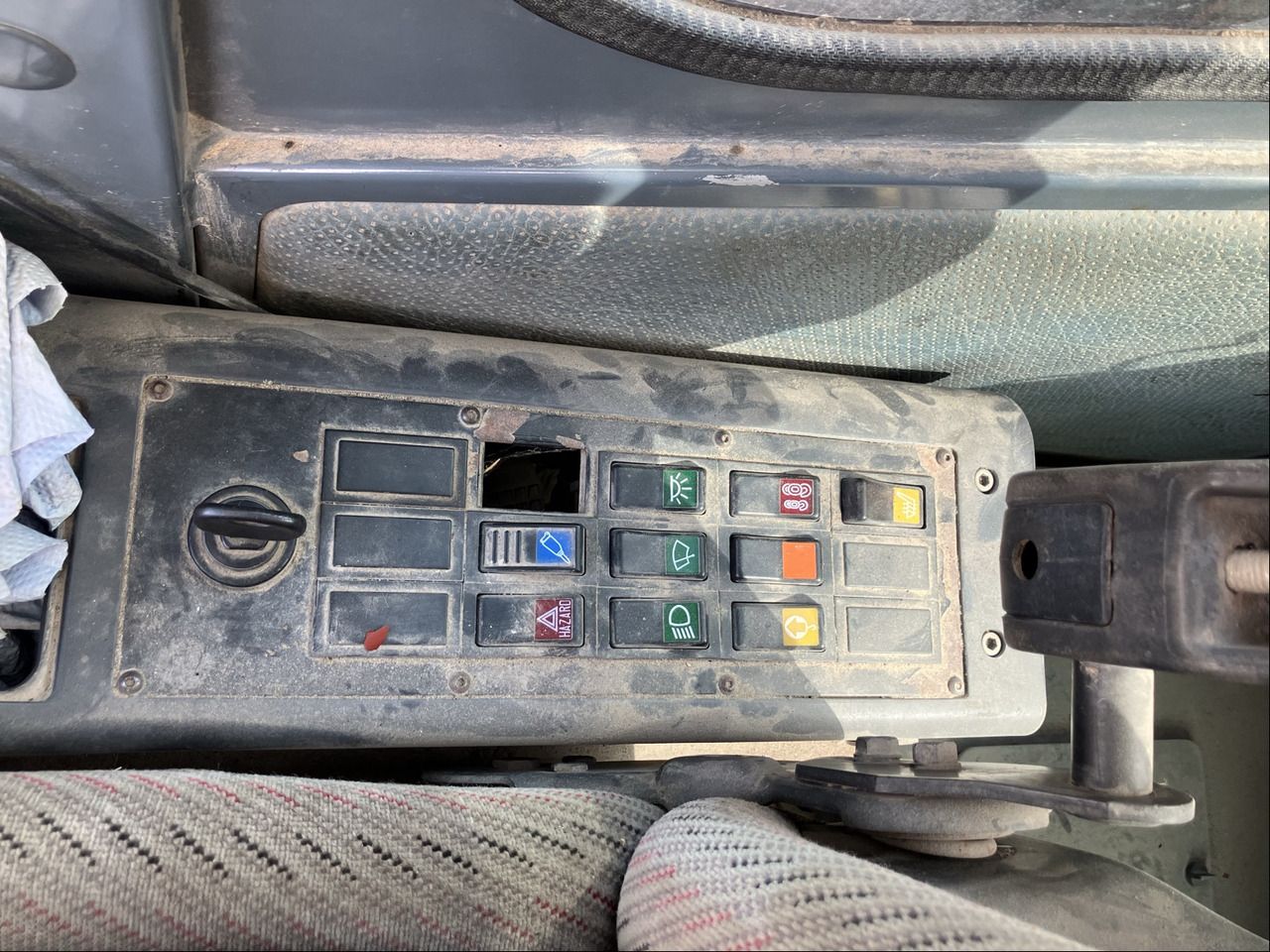 1995 Atlas 1304K excavator cab interior control panel 1995 Atlas 1304K excavator cab interior control panel