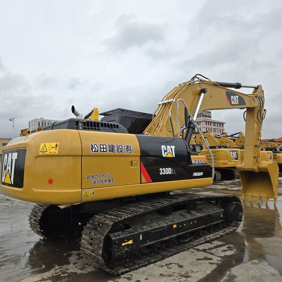 2020 Caterpillar 330D2L crawler excavator, rear three-quarter view 2020 Caterpillar 330D2L crawler excavator, rear three-quarter view