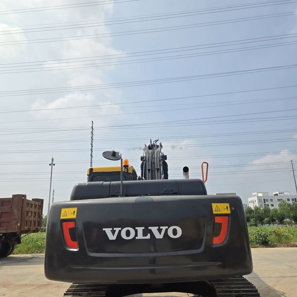 2022 Volvo EC210D crawler excavator rear view 2022 Volvo EC210D crawler excavator rear view