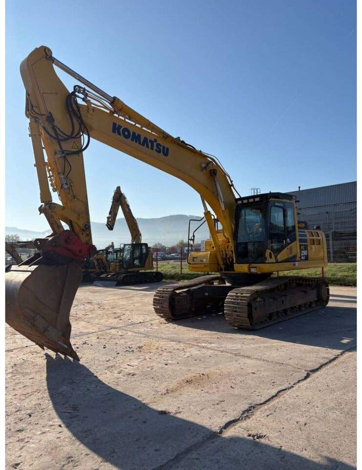 2018 Komatsu PC290NLC crawler excavator, front three-quarter view 2018 Komatsu PC290NLC crawler excavator, front three-quarter view