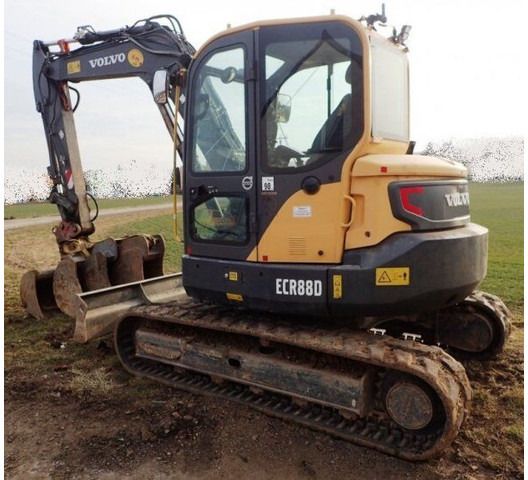 2014 Volvo ECR88D mini excavator, side view 2014 Volvo ECR88D mini excavator, side view