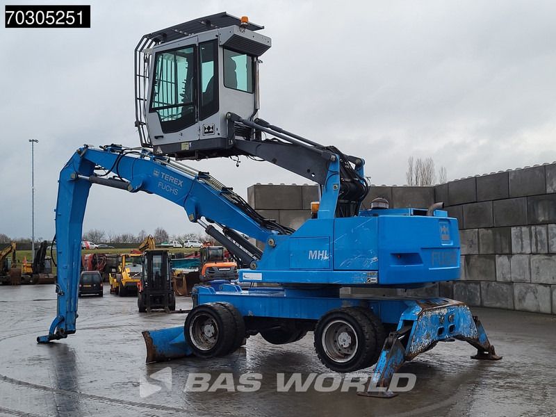 2006 Terex MHL320 material handler, side view