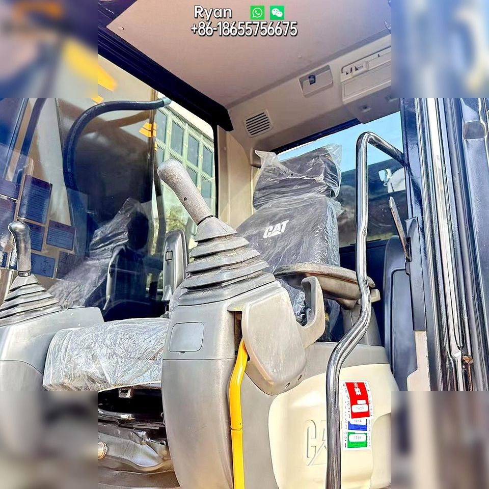 2020 Caterpillar 329D crawler excavator interior view 2020 Caterpillar 329D crawler excavator interior view