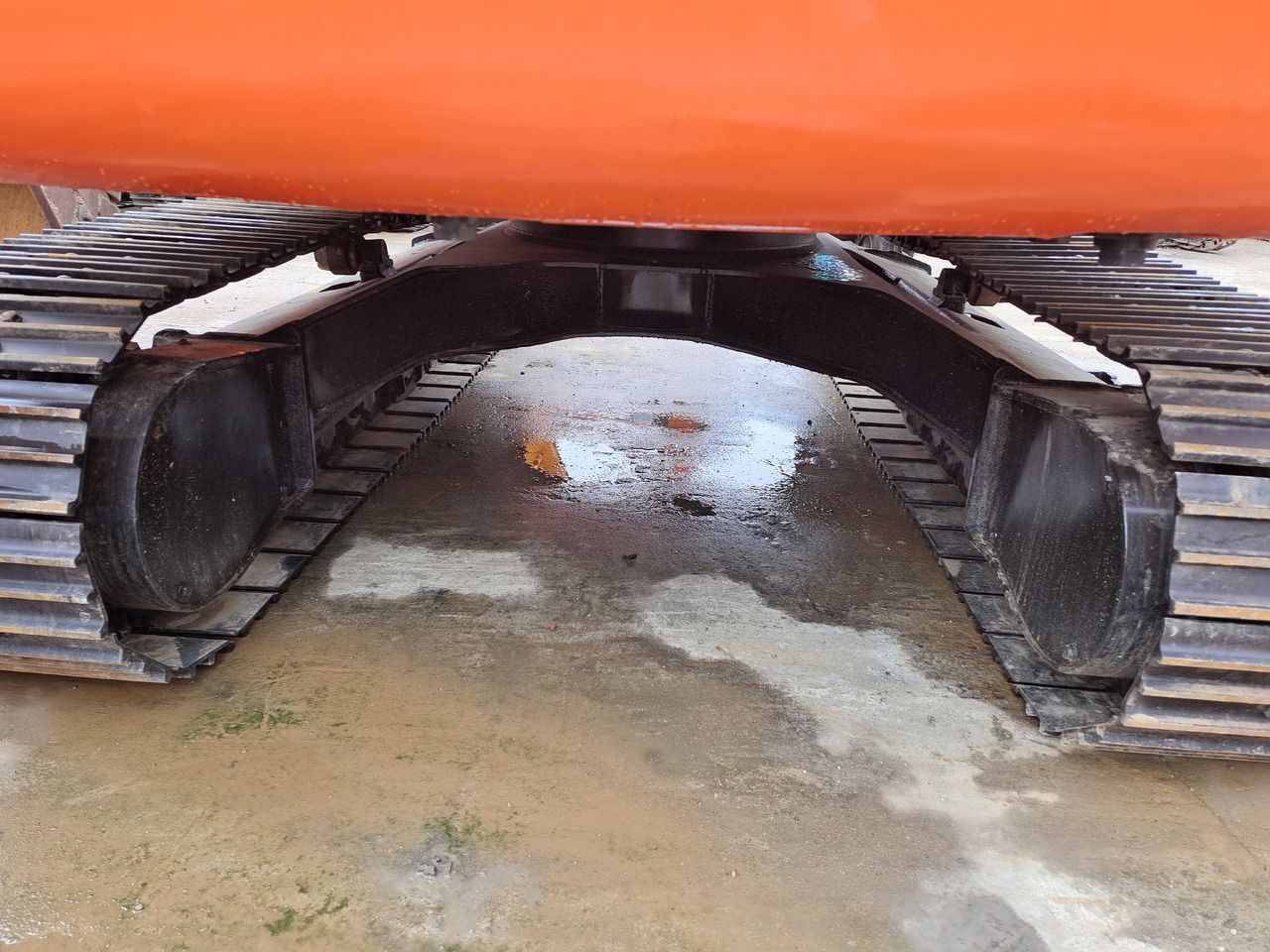 2024 Hitachi ZX120 crawler excavator undercarriage view 2024 Hitachi ZX120 crawler excavator undercarriage view